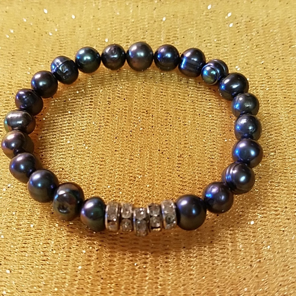 Stretch Freswater Pearl Bracelet